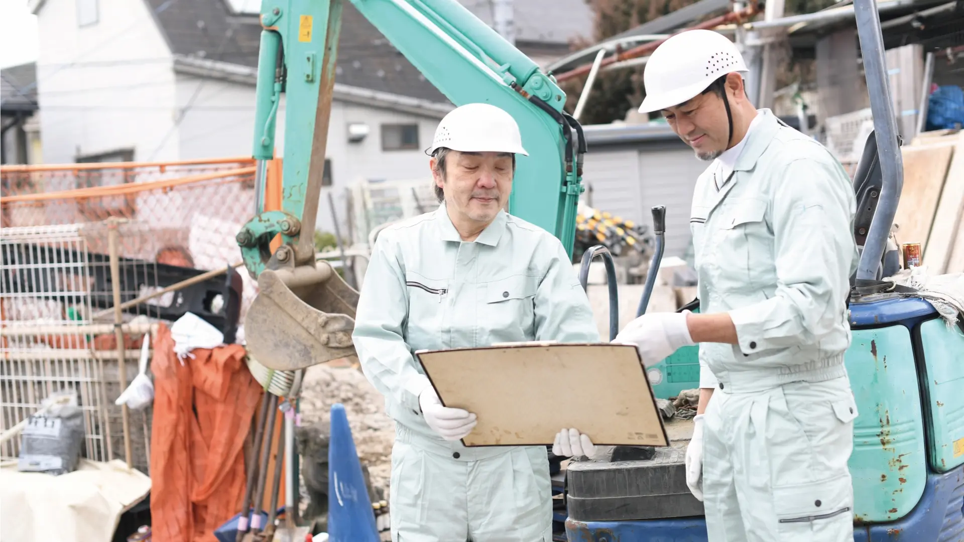 現場で働くスタッフの様子